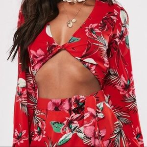 NWT Missguided Tropical Print Crop Top